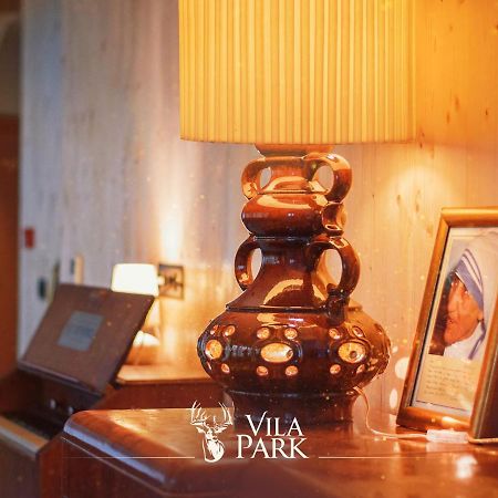 Vila Park Bujtina Hotel Prizren Buitenkant foto