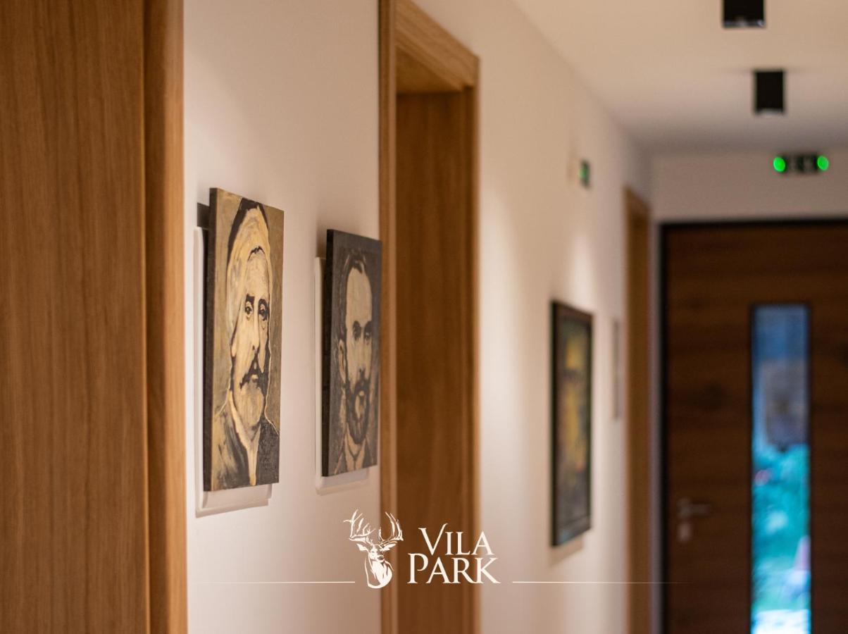 Vila Park Bujtina Hotel Prizren Buitenkant foto